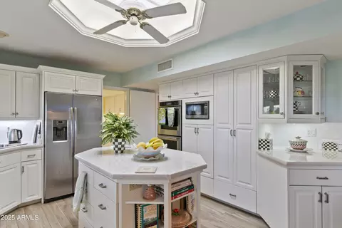 5160 N 45th Pl, Phoenix, AZ 85018 photo 16