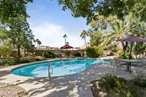 5160 N 45th Pl, Phoenix, AZ 85018 photo 8