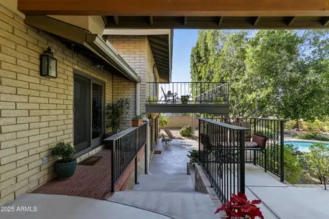 5160 N 45th Pl, Phoenix, AZ 85018 photo 6