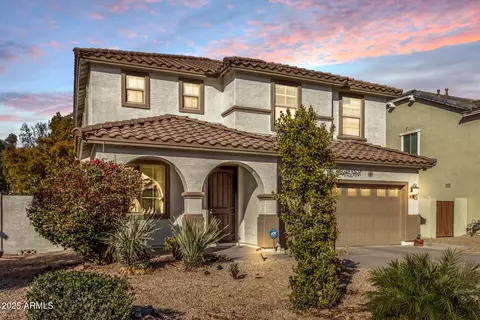 904 E Zesta Ln, Gilbert, AZ 85297