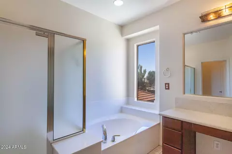 Bath - 3731 E Fruitvale Ave, Gilbert, AZ 85297 photo 2 of 3