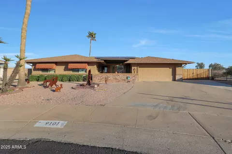 9101 W Willow Haven Ct, Sun City, AZ 85351