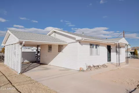 281 E Walker St, Benson, AZ 85602
