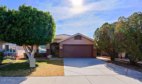 8605 W Paradise Dr, Peoria, AZ 85345