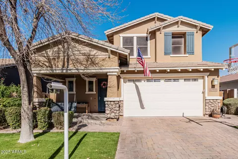 Exterior - 4058 E Mesquite St, Gilbert, AZ 85296 photo 2 of 11