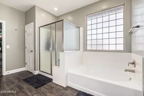 Bath - 4058 E Mesquite St, Gilbert, AZ 85296 photo 3 of 6