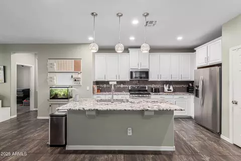 Kitchen - 4058 E Mesquite St, Gilbert, AZ 85296 photo 1 of 2