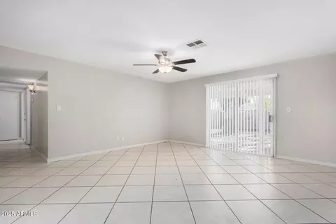 Living - 2905 W Stella Ln, Phoenix, AZ 85017 photo 2 of 3