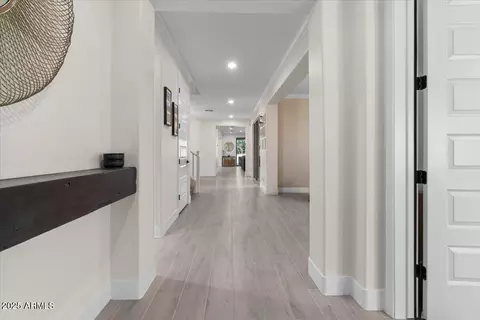 Entry Way - 904 E Hampton Ln, Gilbert, AZ 85295 photo 1 of 6