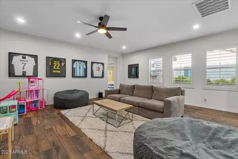 Entry Way - 904 E Hampton Ln, Gilbert, AZ 85295 photo 6 of 6