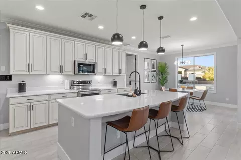 Kitchen - 904 E Hampton Ln, Gilbert, AZ 85295 photo 1 of 4