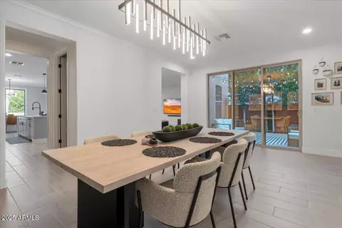 Dining - 904 E Hampton Ln, Gilbert, AZ 85295 photo 3 of 5