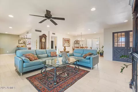 11802 S Half Moon Dr, Phoenix, AZ 85044 photo 3