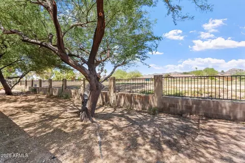 11802 S Half Moon Dr, Phoenix, AZ 85044 photo 24