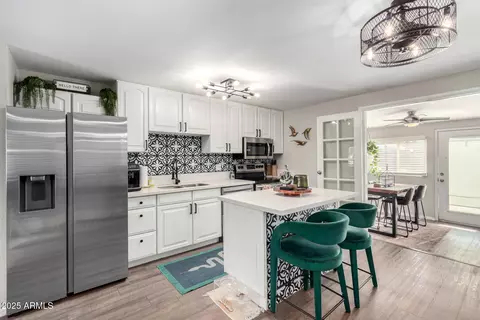 4055 E Hearn Rd, Phoenix, AZ 85032 photo 6