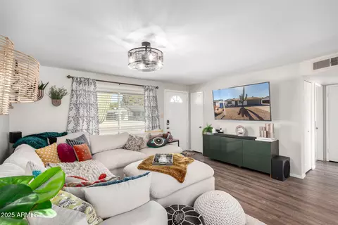 4055 E Hearn Rd, Phoenix, AZ 85032 photo 5