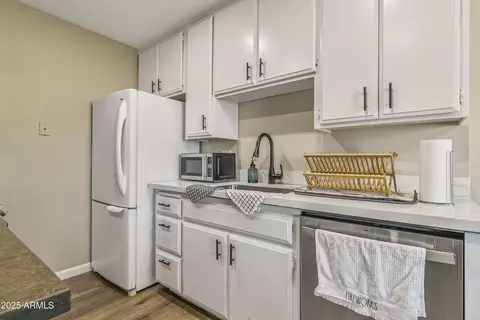 5525 E Thomas Rd #E12, Phoenix, AZ 85018 photo 6