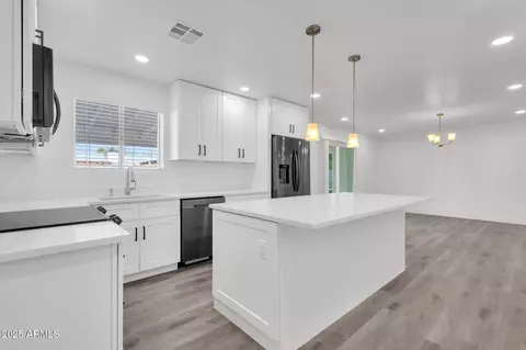 1546 E 3rd St, Mesa, AZ 85203 photo 9