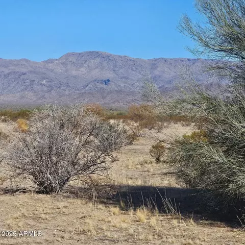0000 N Red Hill Rd #10, Salome, AZ 85348