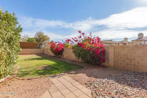Exterior - 525 E Glencove St, Mesa, AZ 85203 photo 7 of 8