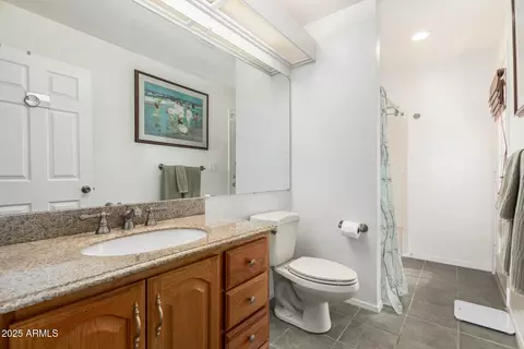 Bath - 525 E Glencove St, Mesa, AZ 85203 photo 3 of 4