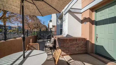 Exterior - 706 E Washington St #128, Phoenix, AZ 85034 photo 1 of 3