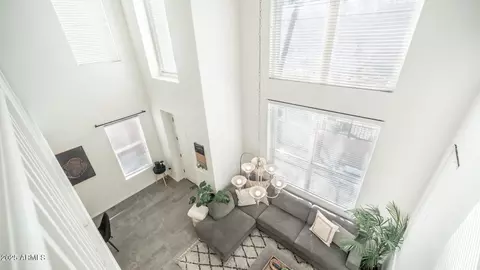 Entry Way - 706 E Washington St #128, Phoenix, AZ 85034 photo 1 of 2