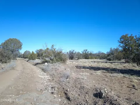 137 Cattle Dr #28, Ash Fork, AZ 86320
