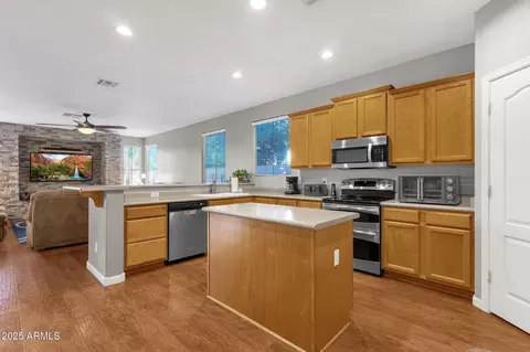 3436 E Vaughn Ave, Gilbert, AZ 85234 photo 3