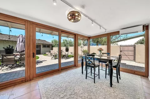 Dining - 4022 E Stanford Dr, Phoenix, AZ 85018 photo 2 of 4
