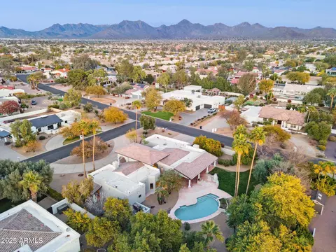 8495 E Charter Oak Dr, Scottsdale, AZ 85260