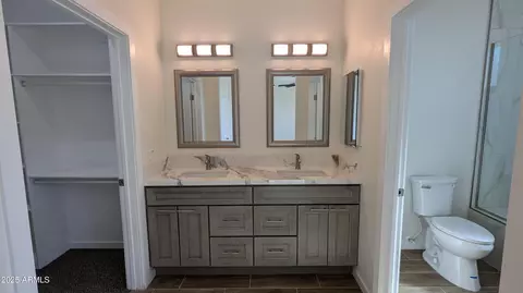 Bath - 505 E Clanton Ave, Buckeye, AZ 85326 photo 6 of 8