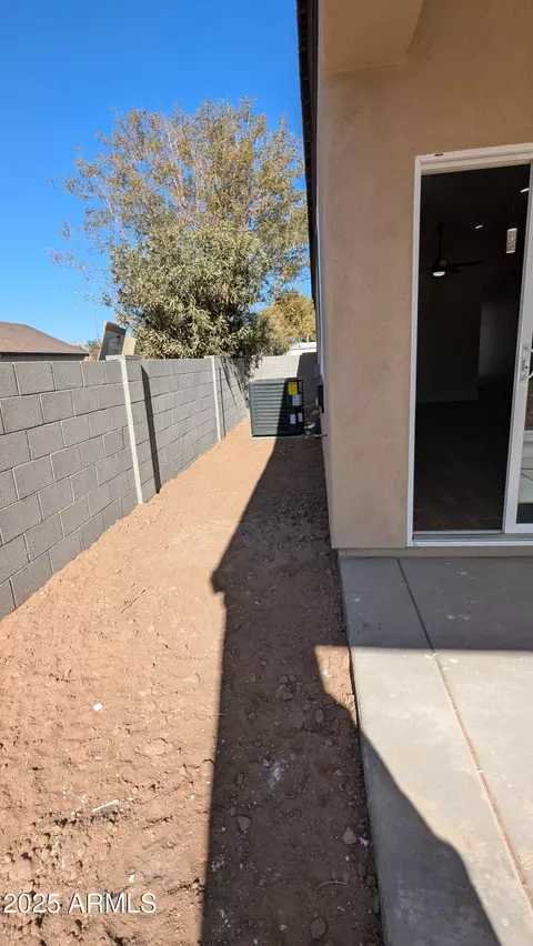 Exterior - 505 E Clanton Ave, Buckeye, AZ 85326 photo 4 of 6