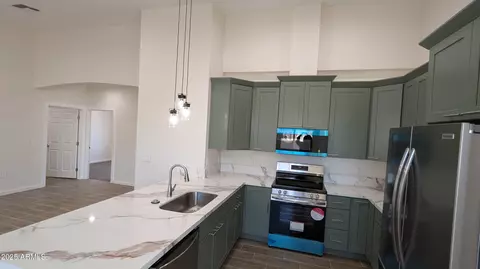 Entry Way - 505 E Clanton Ave, Buckeye, AZ 85326 photo 3 of 4