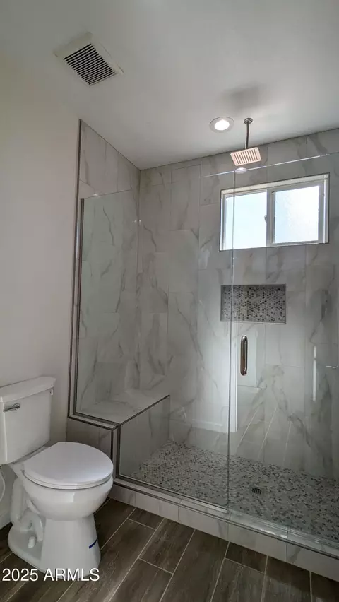 Bath - 505 E Clanton Ave, Buckeye, AZ 85326 photo 8 of 8