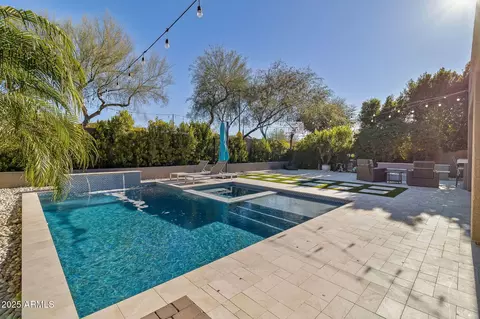 2444 E Creedance Blvd, Phoenix, AZ 85024