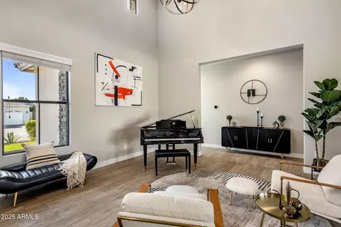 Living - 4350 E Kings Ave, Phoenix, AZ 85032 photo 1 of 8