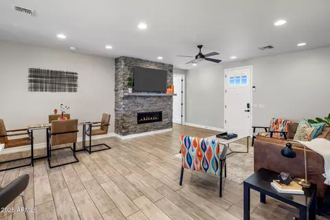 Living - 4350 E Kings Ave, Phoenix, AZ 85032 photo 7 of 8