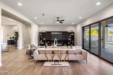 Living - 4350 E Kings Ave, Phoenix, AZ 85032 photo 6 of 8