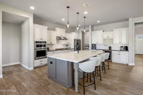 Kitchen - 4350 E Kings Ave, Phoenix, AZ 85032 photo 2 of 4