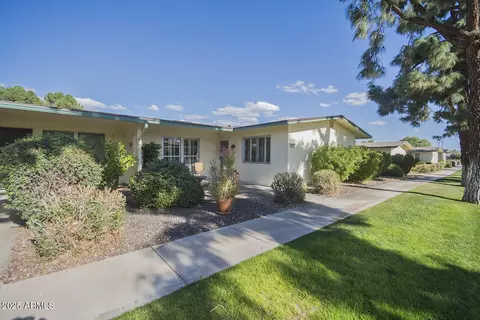 10533 W Wheatridge Dr, Sun City, AZ 85373