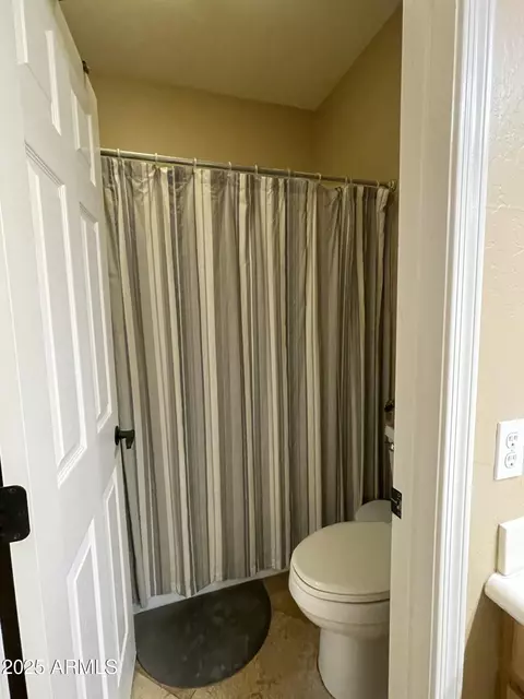 Bath - 861 E Toledo St, Gilbert, AZ 85295 photo 7 of 8