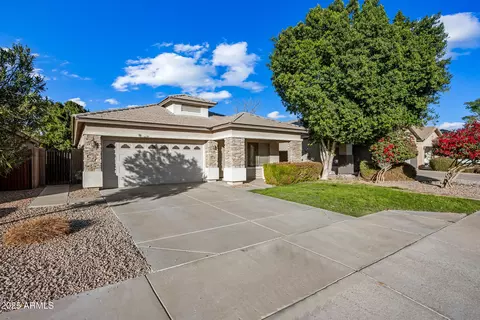 12548 W Monterosa St, Litchfield Park, AZ 85340