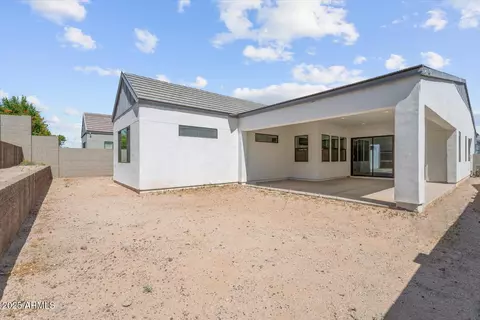 Exterior - 1113 E La Mirada Dr, Phoenix, AZ 85042 photo 8 of 8