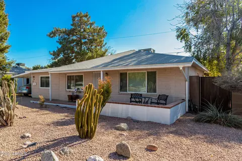 2439 E Meadowbrook Ave, Phoenix, AZ 85016 photo 2