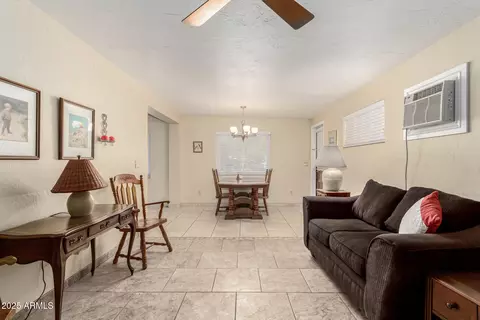 2439 E Meadowbrook Ave, Phoenix, AZ 85016 photo 10