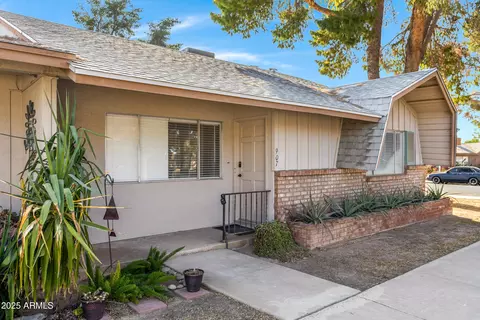 907 N Cherry St, Mesa, AZ 85201 photo 2