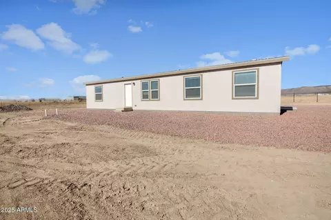 26800 N Champagne Ln, Paulden, AZ 86334