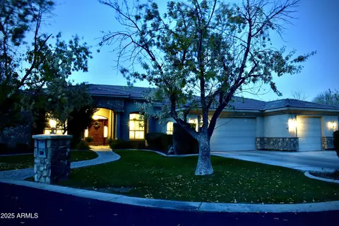 8300 S Homestead Ln, Tempe, AZ 85284