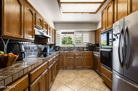 5521 E Lafayette Blvd, Phoenix, AZ 85018 photo 18